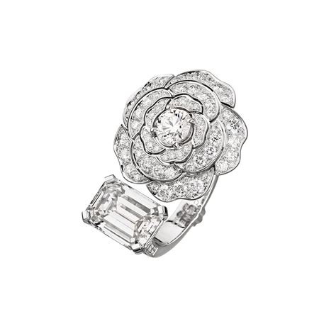 chanel no 5 white gold ring